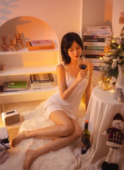 老卫抱着淑蓉进房间第九集_剧情片电影免费在线